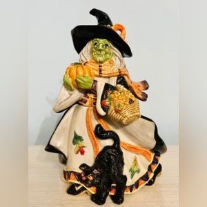 Rare ~ Halloween Harvest
by FITZ & FLOYD Box and Lid 9 1/8 “ H